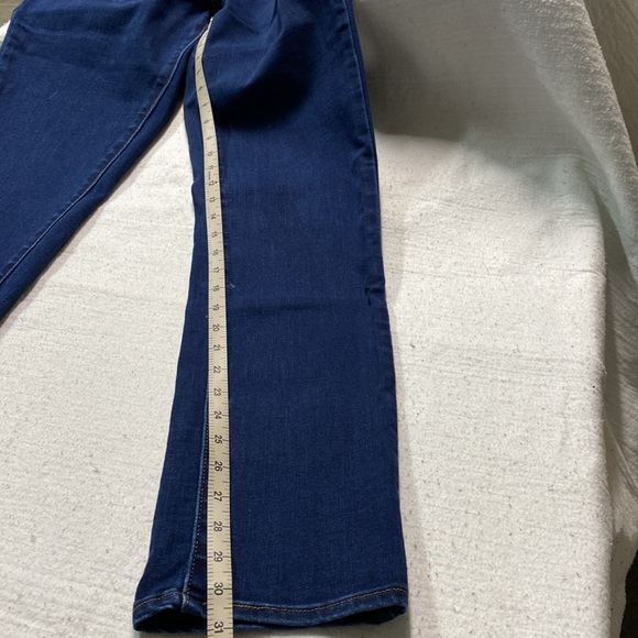 Levi’s Women’s Mid Rise Skinny Blue Jeans size 10 - Picture 12 of 16